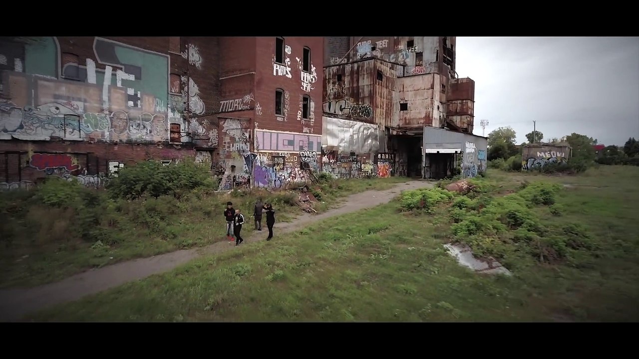 Souldia  Ft. Mb - White-B - Lost  - Le bonheur des autres