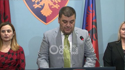 Ora News - Shtatë grupe kriminale kuntrabanduan 300 shqiptarë në Britani, SHBA, Kanada