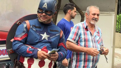 Capitán América busca los votos en Brasil