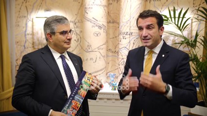 Ora News - Veliaj pret senatorin D’Alfonso: Mezi pres që të përparojmë me investimet italiane