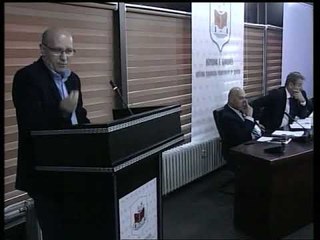 Bekim Ermeni replikon me Saranda Hysenin