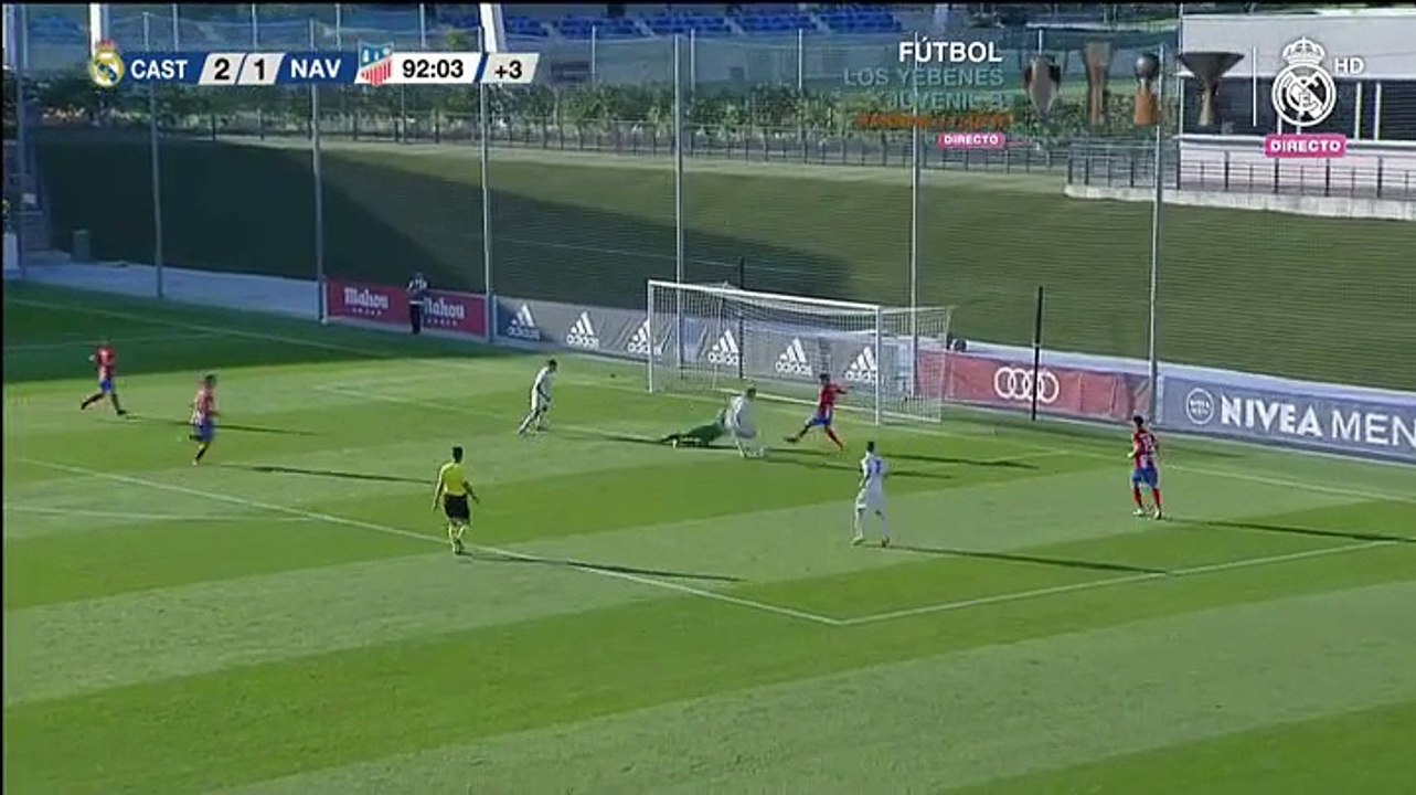 Gol de Dani Gómez con el Real Madrid Castilla ante el Navalcarnero (3-1)