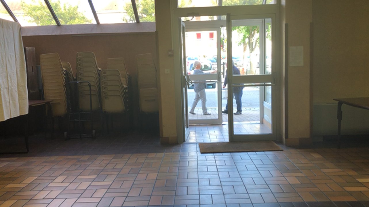 Le dépouillement sous les yeux du collectif Ne laissons pas s’effacer Thury-Harcourt