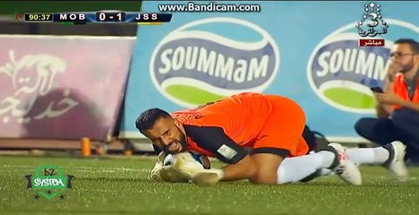 L1 J8 : Un fan du MOB s'en prend à une camera