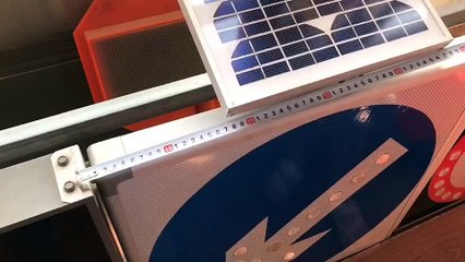 Hengxing SS15 solar traffic signal board