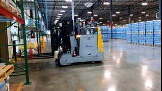 Robotic forklift