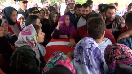 Sakarya Şehidini Uğurladı