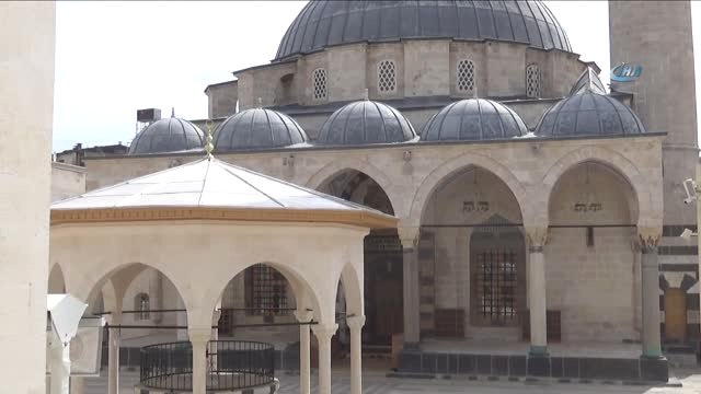 Yalçın Akdoğan'ın Kilis Ziyareti Esnasında Roketle Vurulan Cami Restore Edildi