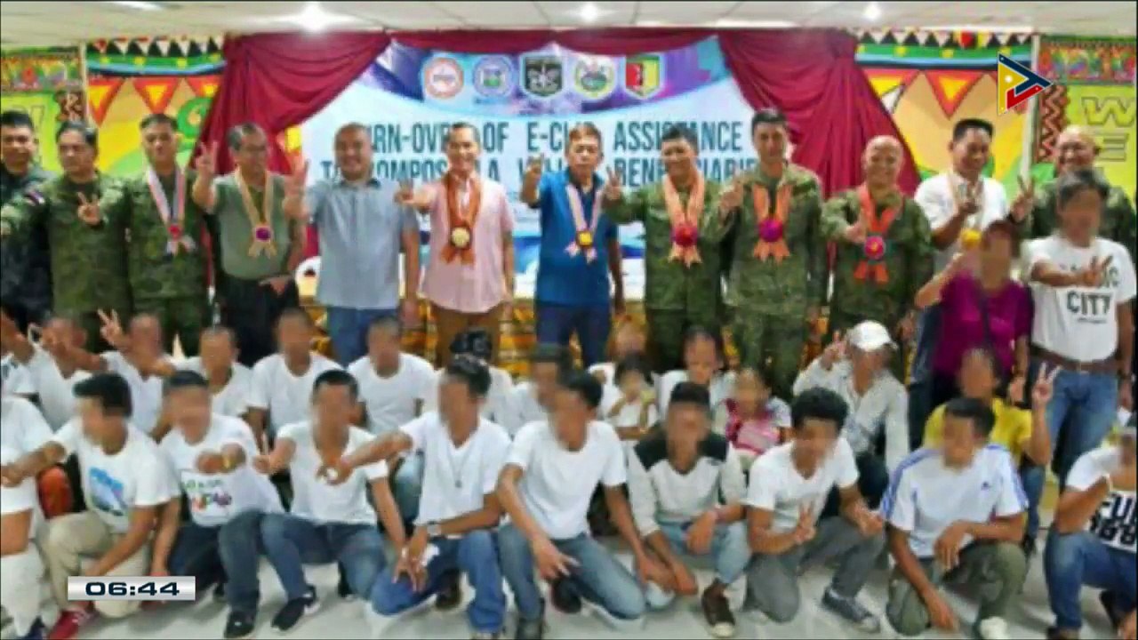 64 rebelde mula sa Compostela Valley, sumuko