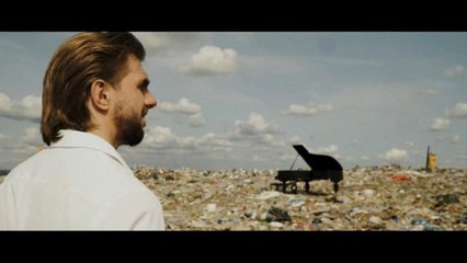 "Рояль на свалке" поможет избавиться от мусора