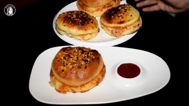 Pizza Burger Recipe Without Oven - Burger Pizza Like Domino's at Home by Kitchen With Amna