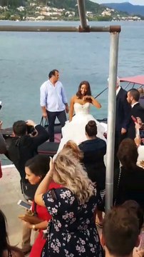 Σάγια – Θοδωρής Παπαντώνης: Οι πρώτες εικόνες από τον γάμο τους