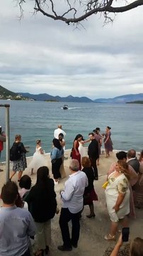 Σάγια – Θοδωρής Παπαντώνης: Οι πρώτες εικόνες από τον γάμο τους