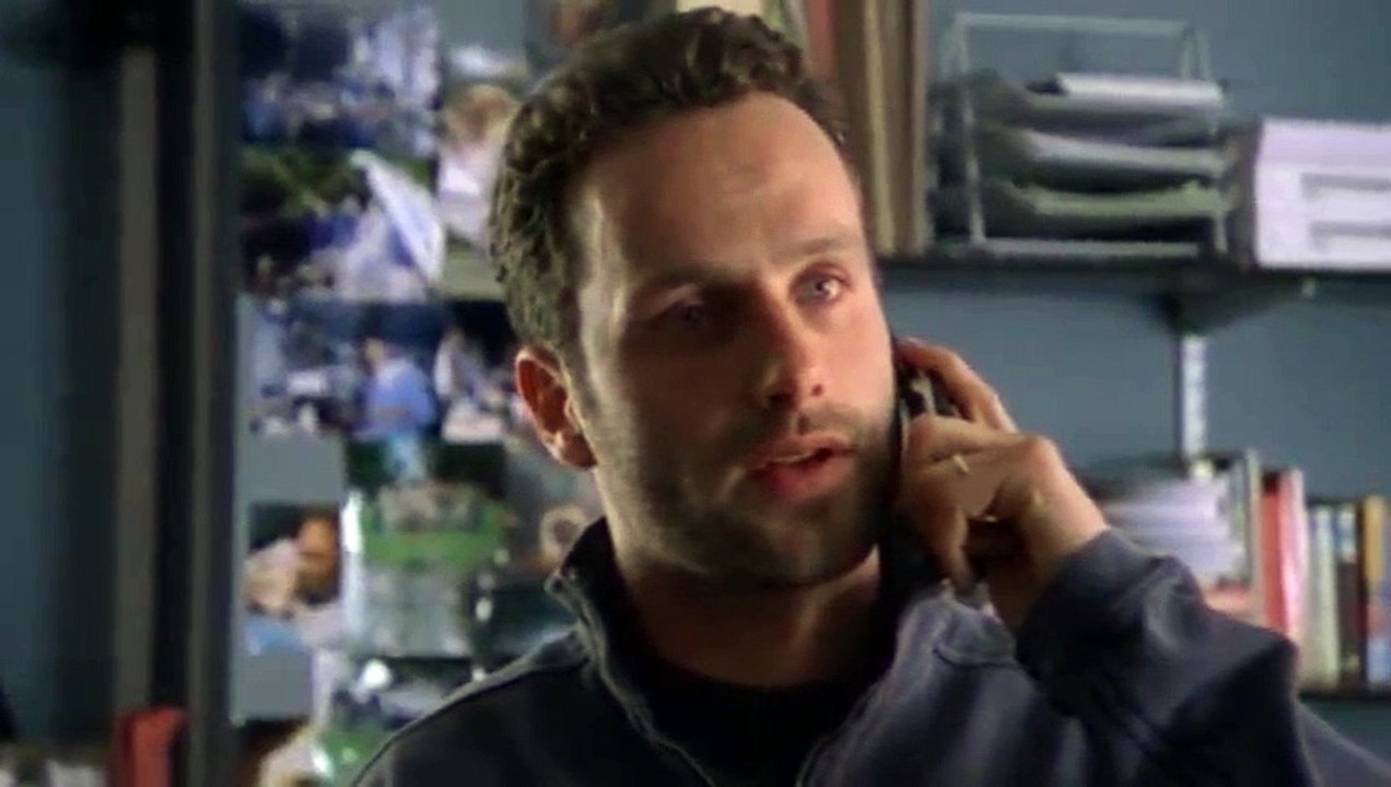 Afterlife S02  E01 Roadside Bouquets - Part 02