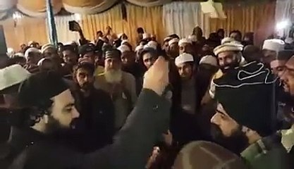 Kyun kisi kay dar pay jein Naat