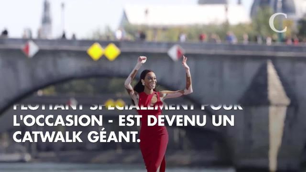 PHOTOS. Eva Longoria, Andie MacDowell, Doutzen Kroes... les bombes débarquent au défilé L'Oréal Paris