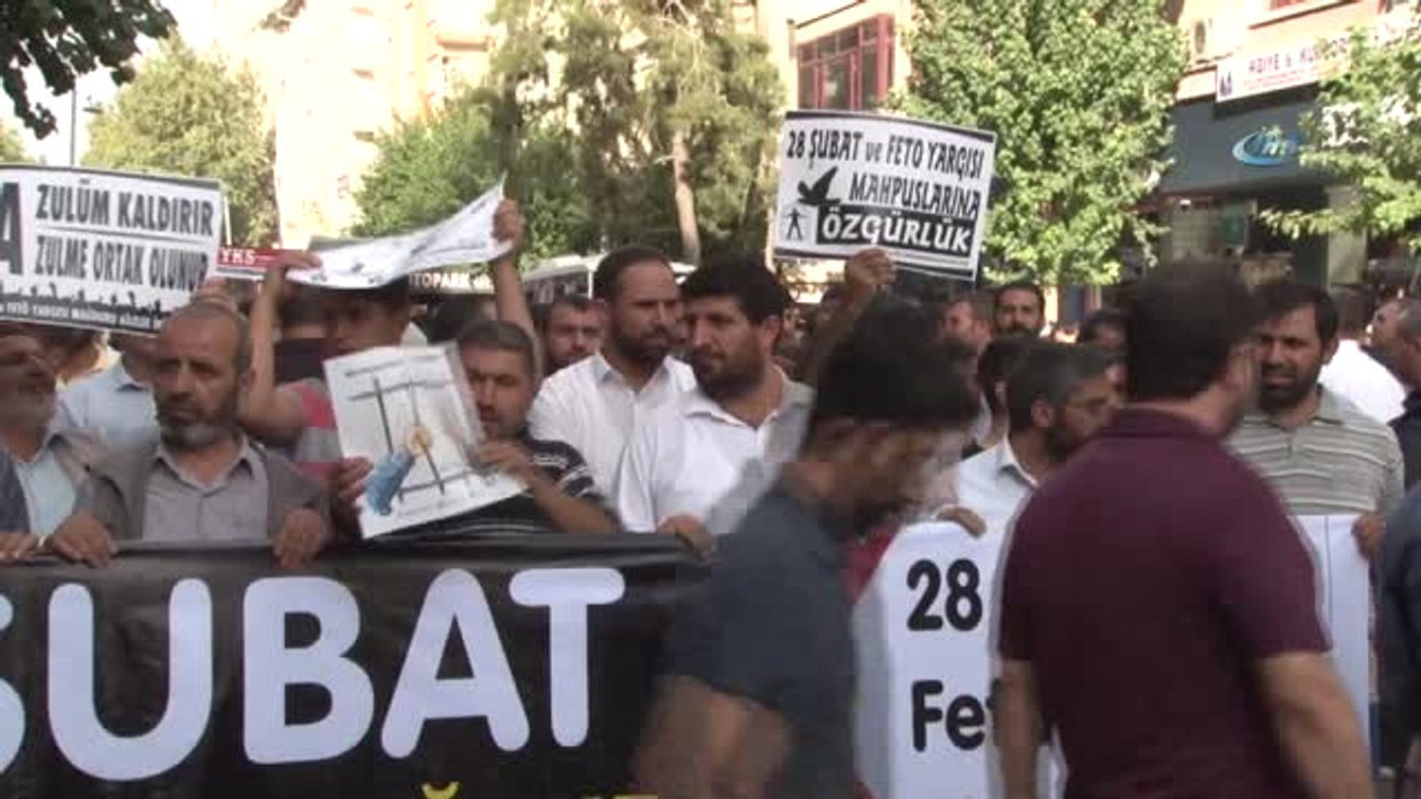 Diyarbakır'da 28 Şubat ve Fetö Yargısı Mağdurlarının Adalet Talebi