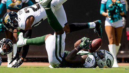 Chris Herndon snags sideline catch for 18-yard gain