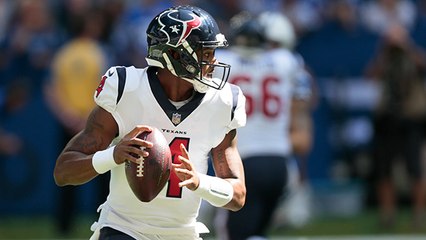 Deshaun Watson finds Will Fuller for a 22-yard gain