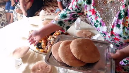 و اخيرا عائلتي معي في حفل المليون مشترك + حضرت دجاج محمر و معسل من الذ مايكون