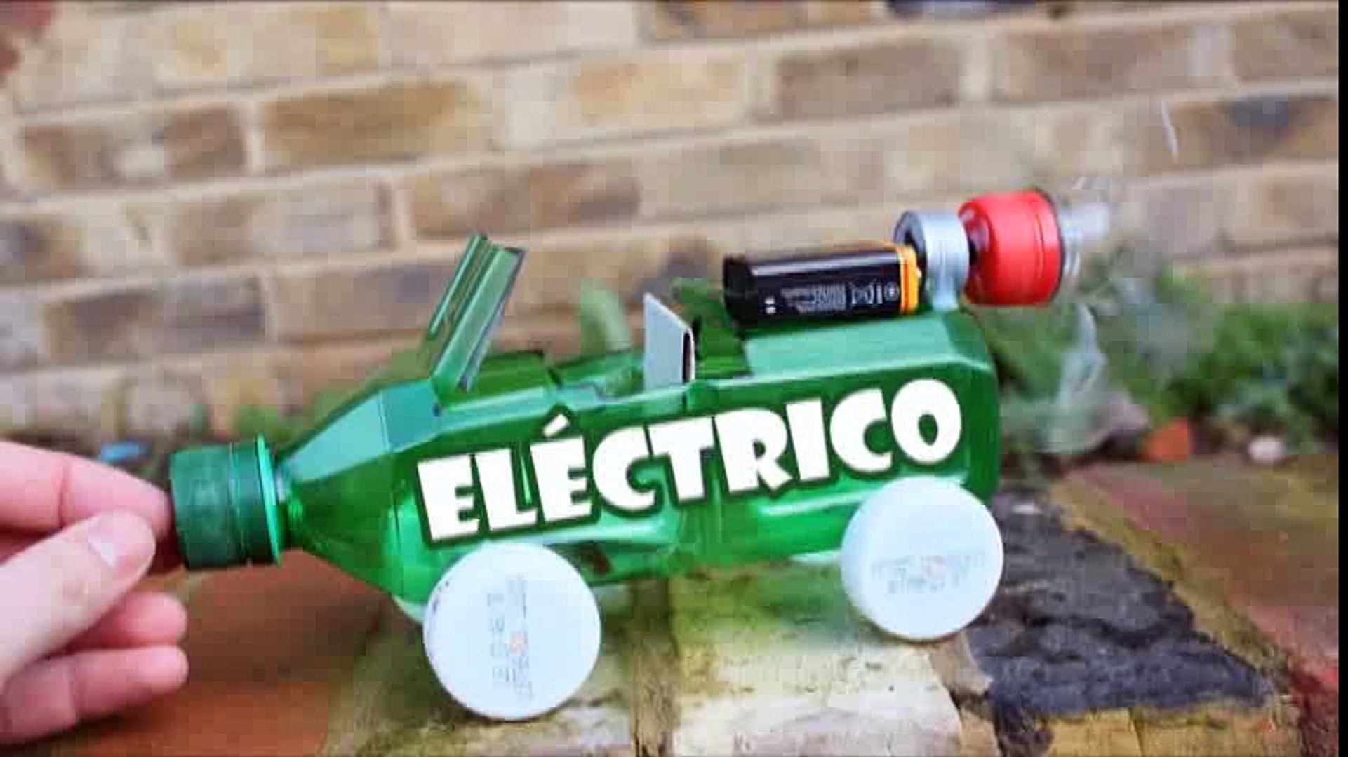 Aprende a hacer juguetes con material reciclado junto a José Simón Elarba  Haddad - Vídeo Dailymotion