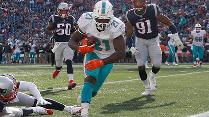 Frank Gore bulldozes his way for 6-yard touchdown catch