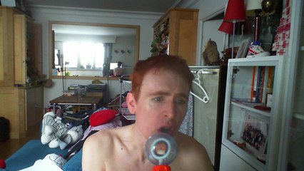 Wiwi égratigne "Venus" de Gros Mené