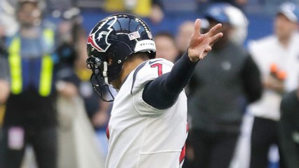 Fairbairn's missed field goal sends game to overtime