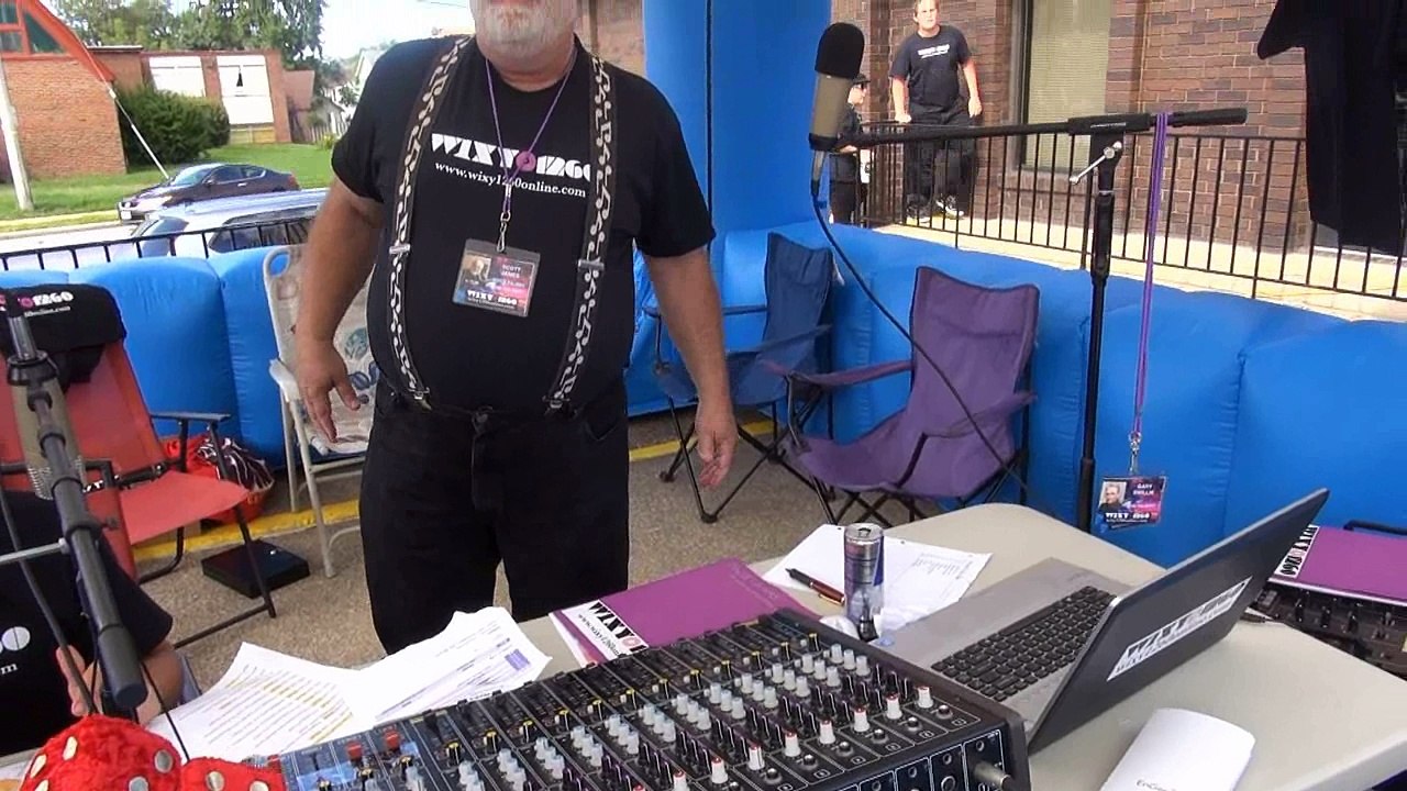 WIXY1260 at the Lakewood Car Show - August 17, 2014!