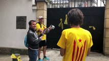 Tres independentistas arman escándalo en la puerta del embajador español en Bogotá