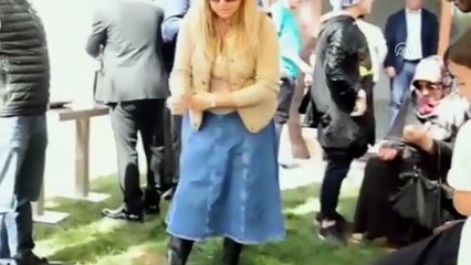 Bakan Pakdemirli'nin eşinden fenalaşan vatandaşa ilk yardım - ANKARA