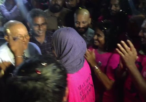 Supporters Embrace Former Maldives President on His Release From Jail