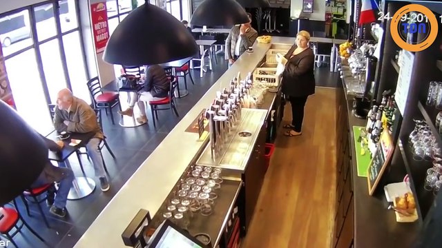 Un cheval s’invite dans un bar à Chantilly dans l'Oise !