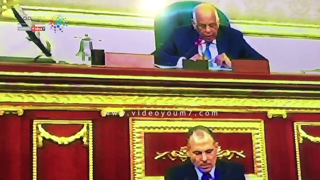 البرلمان يقف دقيقة حدادا على وفاة ثلاثة نواب