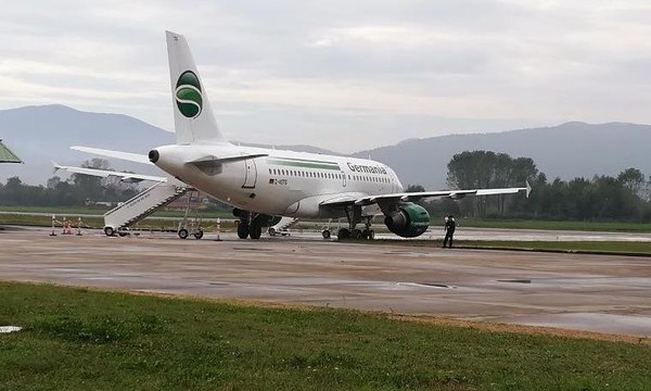 Zonguldak'ta yolcu uçağı pistten çıktı