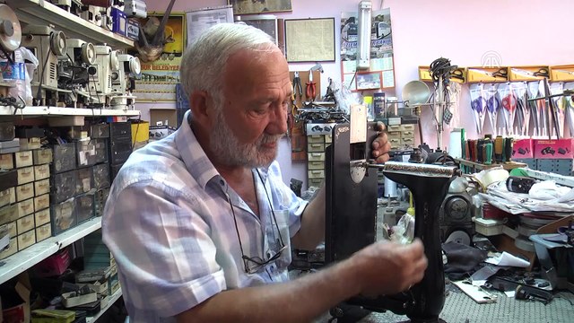 Asırlık dikiş makineleri Ferzende ustaya emanet - DİYARBAKIR