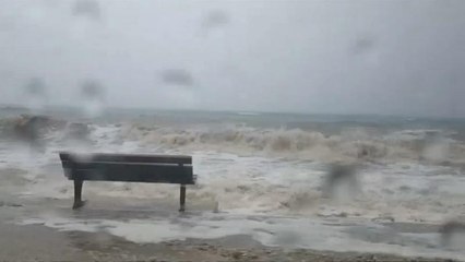 Grecia, maltempo: tratto in salvo uno dei tre dispersi