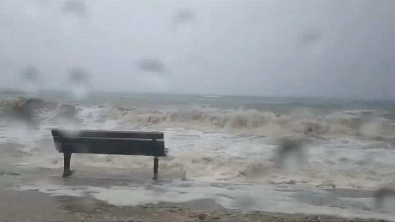 Grecia, maltempo: tratto in salvo uno dei tre dispersi