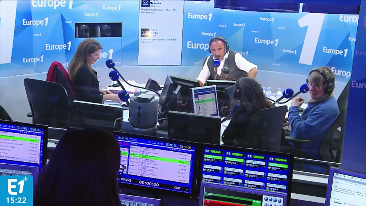 Alain Souchon rend hommage à Charles Aznavour : "Sa vie était magnifique"