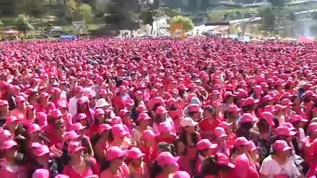 Miles de mujeres corren en Bolivia contra la violencia de género