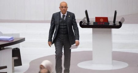 Hapisten Çıkan CHP Milletvekili Enis Berberoğlu, Meclis'te Yemin Etti