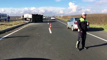 Öğrenci servisi devrildi: 19 yaralı - TEKİRDAĞ