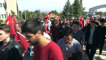 Üniversite öğrencilerinden “Bayrak Yürüyüşü”