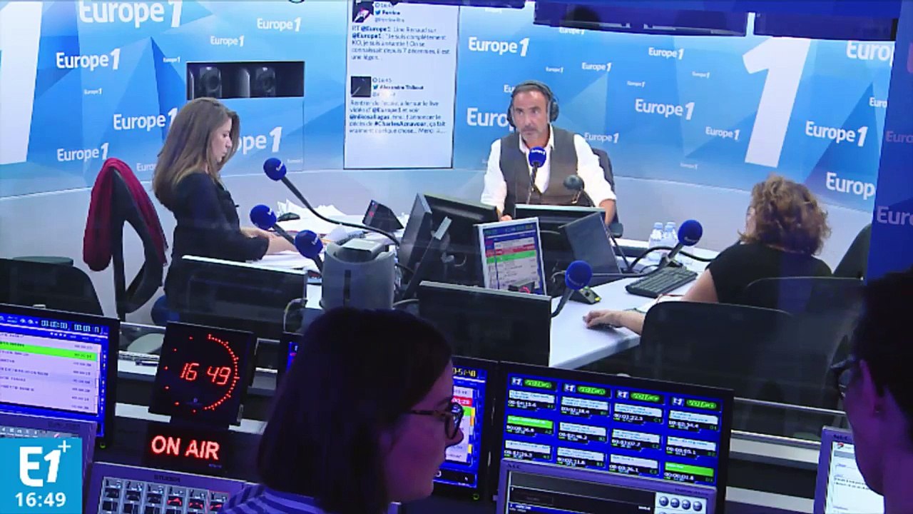 Pour Mireille Mathieu, Charles Aznavour "mérite des funérailles nationales"