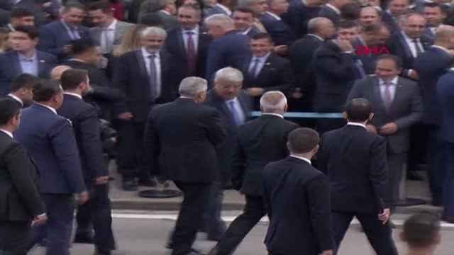 Yıldırım, Atatürk Anıtına Çelenk Bıraktı