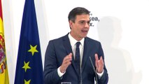 Sánchez rinde homenaje a las víctimas de ETA y a la colaboración francesa