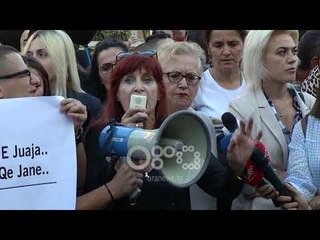 Ora News - Ina Zhupa: Ambasadori Soreca t'i sigurojë mbrojtje Xhisielës në një nga vendet e BE