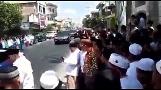 MER1ND1NG! KUNJUNGI ULAMA, PRAB0W0 DISAMBUT MASYARAKAT SEPERTI PRSIDEN