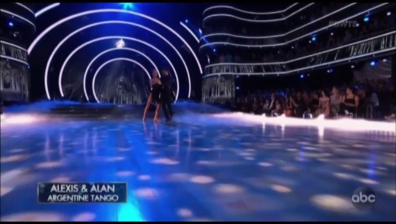 Alexis Ren & Alan Bersten - Argentine Tango