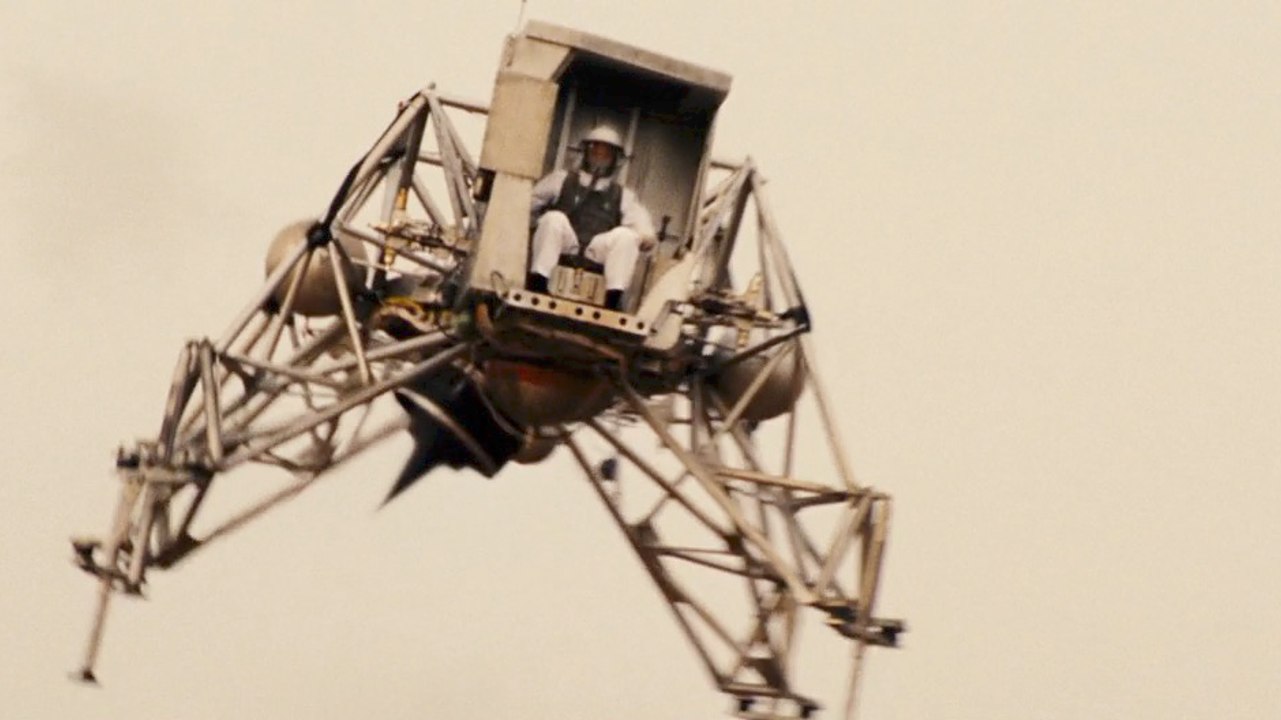Ryan Gosling Crashes A Space Vehicle